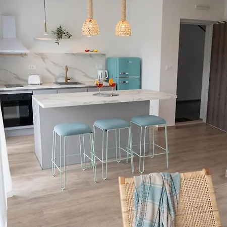 Four M No1 דירה קאבטאט