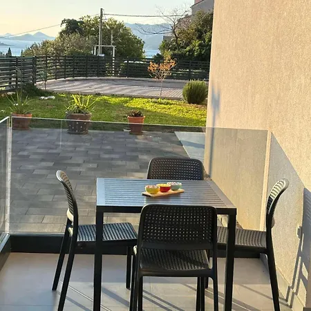 Four M No1 Apartment